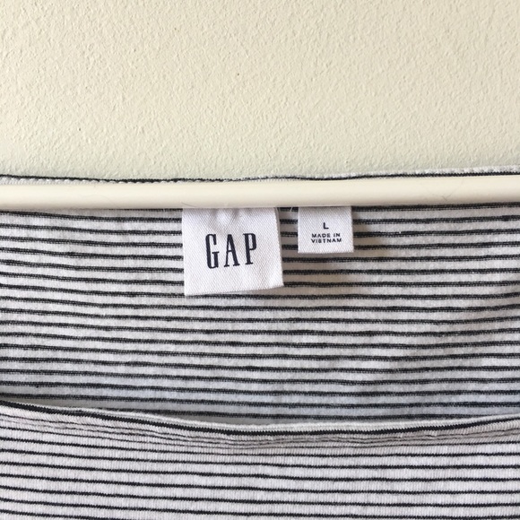 Gap striped tee - Picture 2 of 3